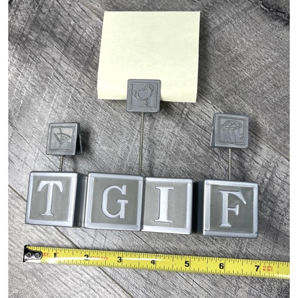 Vintage TGI Fridays Restaurant Block Menu Holder Display Clips Hard Plastic 80s - Picture 6 of 9